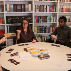 Modiphius Entertainment Agatha Christie's Death On The Cards